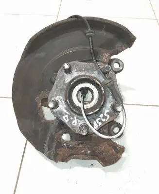 Nissan X-Trail T32 Front wheel hub NOCODE