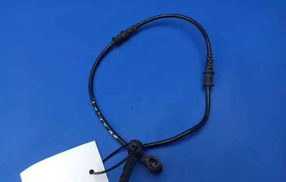 Mercedes-Benz C W203 ABS brake wheel speed sensor A2035400417 2105407681
