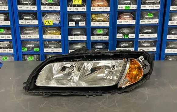 Volvo V70 Headlight/headlamp 31214347 6948180