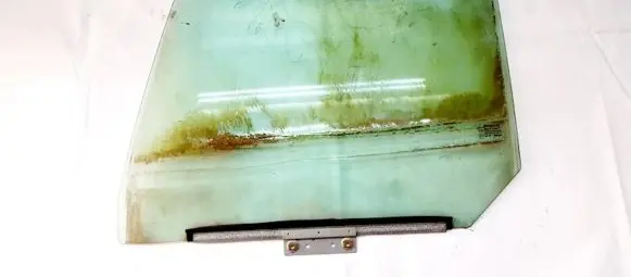 Renault Megane II Rear door window glass