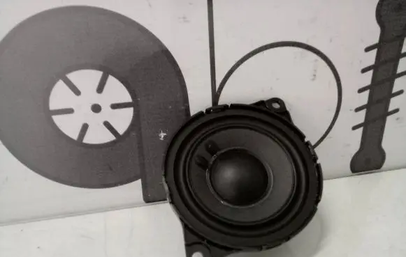 Audi A5 Parcel shelf speaker 8W8035454