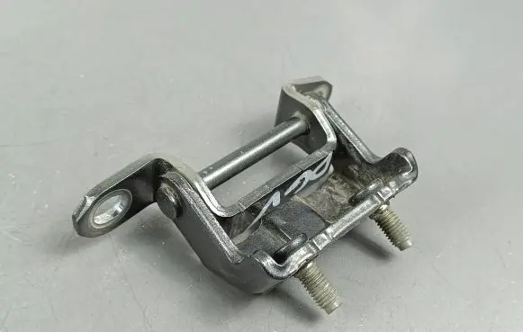 Nissan Qashqai Rear door upper hinge