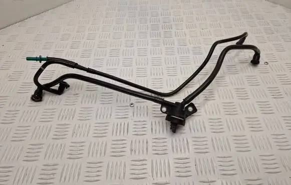 Peugeot Expert Fuel line pipe P1009574A 81CP3801 30V91C28