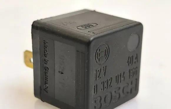 Audi A4 S4 B5 8D Other relay 0332014156 12V40A