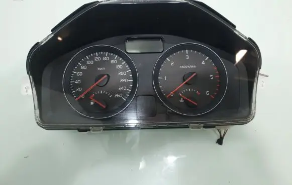 Volvo C30 Speedometer (instrument cluster) 31254776