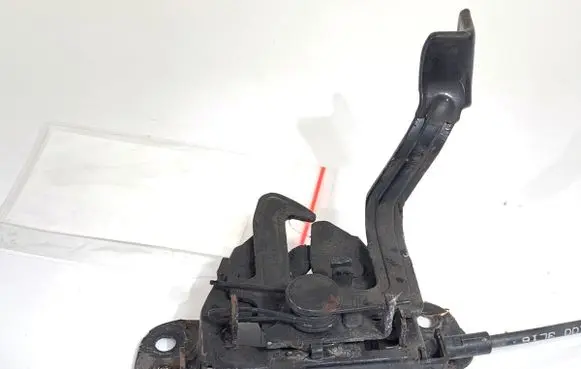 Hyundai i30 Engine bonnet/hood lock/catch