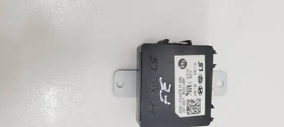 Hyundai Santa Fe Other devices 92900s1CA0