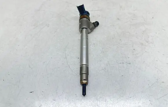 Ford Focus Fuel injector 9828959880