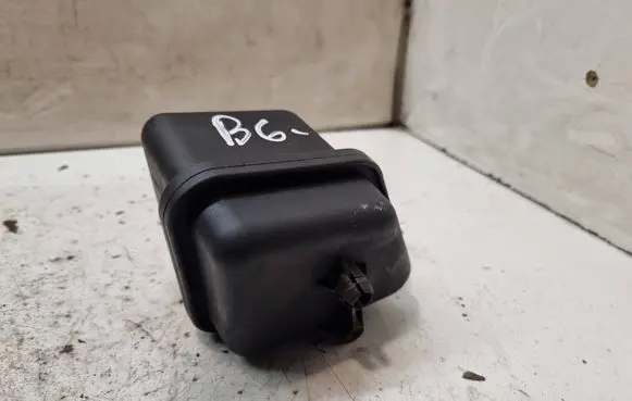 Vacuum air tank