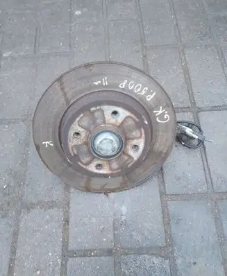 Peugeot 5008 Rear wheel hub