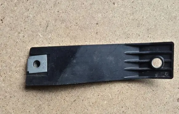 Audi e-tron Fender mounting bracket 4KE821163
