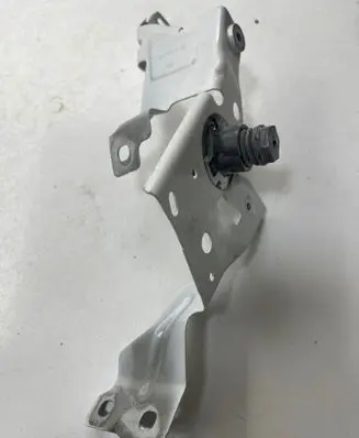 BMW 2 G42 Fender mounting bracket 8497743