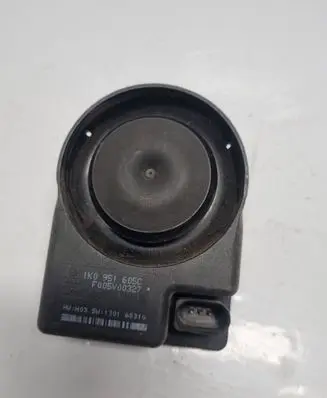 Audi A4 S4 B8 8K Alarm system siren 1K0951605C F005V00327