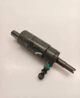 BMW X6 E71 Headlight washer pump 837743003 13264010
