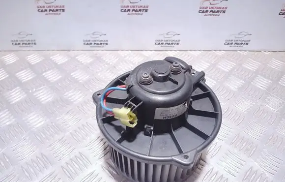 Mitsubishi Carisma Heater fan/blower 0130111191