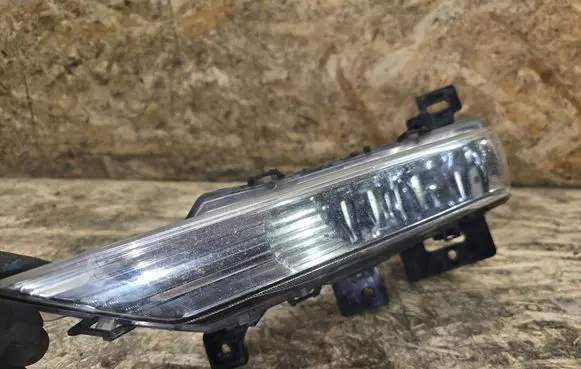 Infiniti QX80 LED Daytime headlight 261555DA2C 90067651 F0G14019