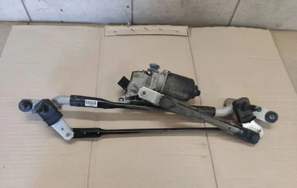 Front wiper linkage and motor