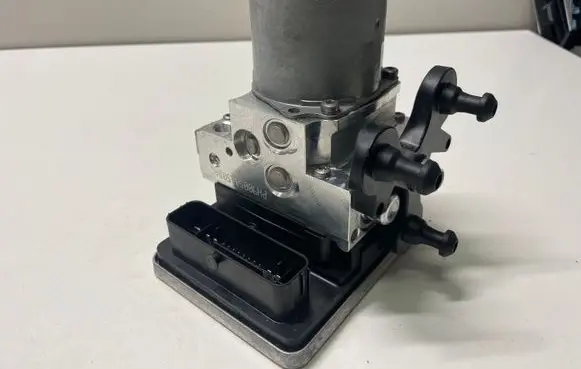 Mercedes-Benz GLE W167 ABS Pump A1679004805