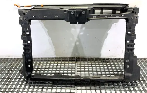 Volkswagen Jetta VI Front bodywork piece 5C6805594B