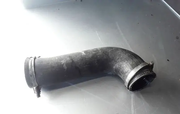 Intercooler hose/pipe