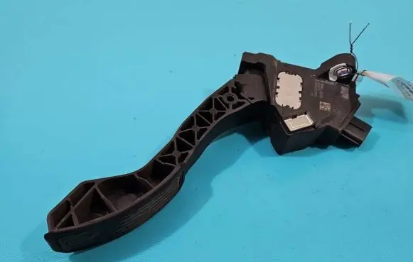 Toyota Avensis T270 Accelerator throttle pedal 78110-02010 IMPRK1374933
