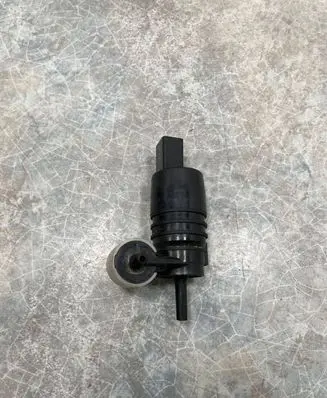BMW i3 Windscreen/windshield washer pump 7388349 67127388349