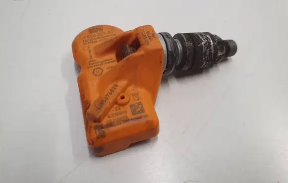 BMW 5 F10 F11 Tire pressure sensor 6856227 3702ATSSRR40B