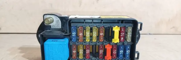 Jaguar XJ X300 Fuse module LNA2800CG 2800CG