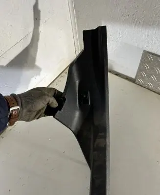 BMW iX Rear seat side bottom trim 117897A1