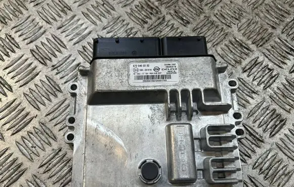 SsangYong Rexton Engine control unit/module 6725402232