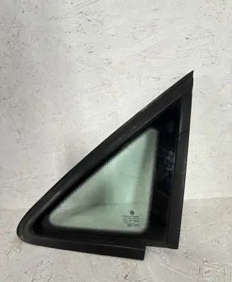 Volkswagen Touran I Front triangle window/glass DOT24M68AS2 E000255 43R00048
