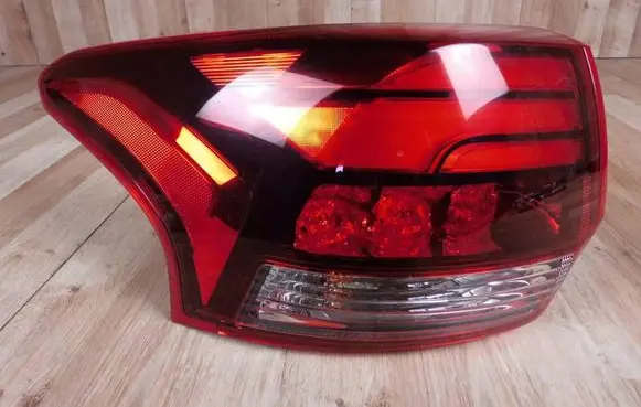 Rear/tail lights