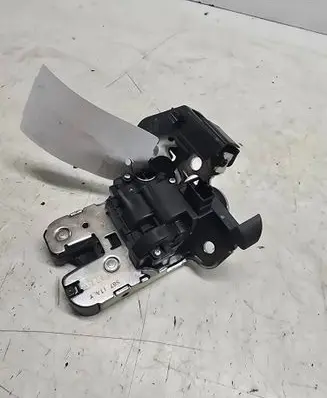 Audi A6 C7 Tailgate/trunk/boot lock/catch/latch 8R0827505