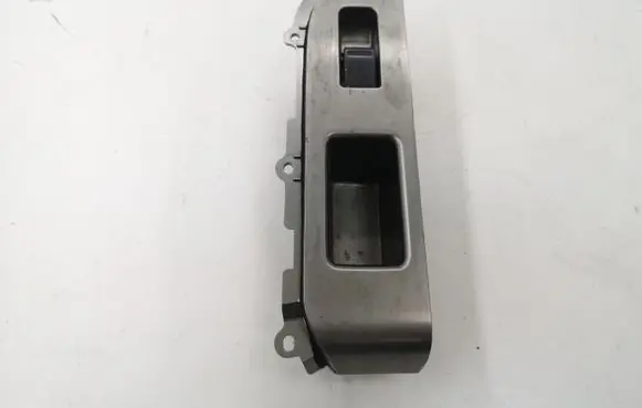 Nissan X-Trail T30 Electric window control switch 80960EQ400X