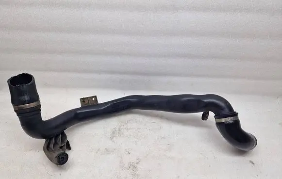 Volkswagen PASSAT B6 Intercooler hose/pipe 3C0145840H