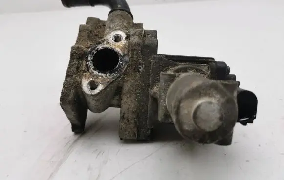 Hyundai i40 EGR valve 284102A850