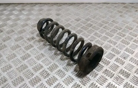 Mercedes-Benz C W205 Rear coil spring