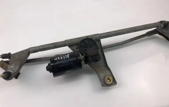 Volvo V70 Wiper motor 9169321 0390241133