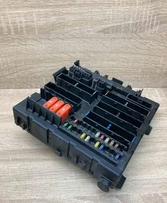 Opel Signum Fuse module 13170890 519049100