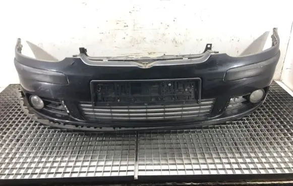 Volkswagen Golf V Front bumper