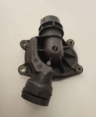 BMW 5 E60 E61 Thermostat/thermostat housing 2354056