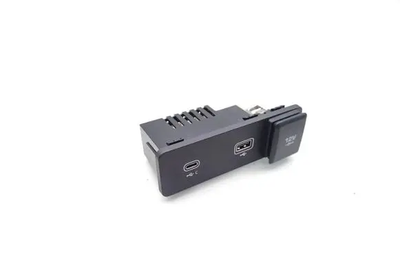 Jaguar I-Pace USB socket connector L8B219E110CD