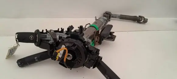 Steering wheel axle set