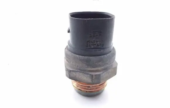 Volkswagen Golf III Air conditioning (A/C) pressure sensor 