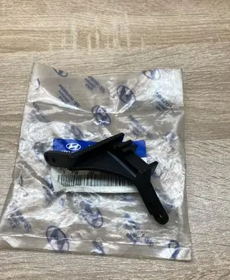 Hyundai Santa Fe Fog light bracket 922312B000