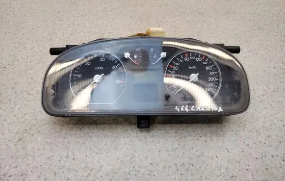 Renault Laguna II Speedometer (instrument cluster) 8200170314 8200170314B