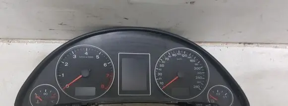 Audi A4 S4 B7 8E 8H Speedometer (instrument cluster) 8E0920931E