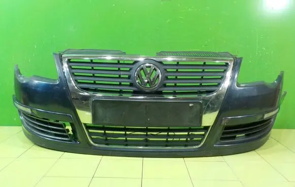 Volkswagen PASSAT B6 Front bumper PRZOD XP8