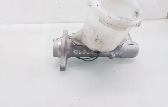 Subaru Legacy Master brake cylinder