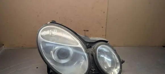 Mercedes-Benz E W211 Headlight/headlamp 16156400